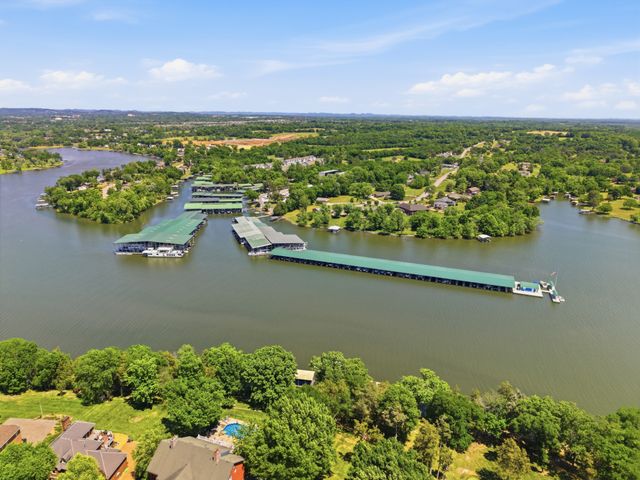 1145 Isaac Franklin Dr, Gallatin, TN 37066