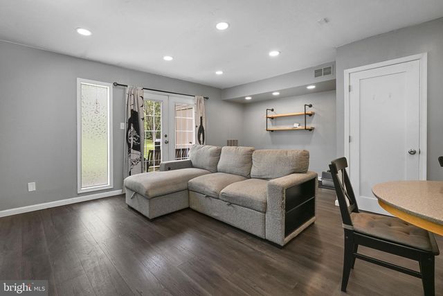 34 FORDS EDGE, Royersford, PA 19468