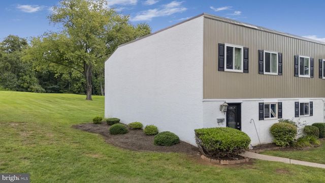 34 FORDS EDGE, Royersford, PA 19468