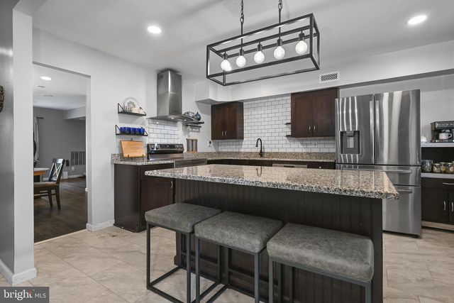 34 FORDS EDGE, Royersford, PA 19468