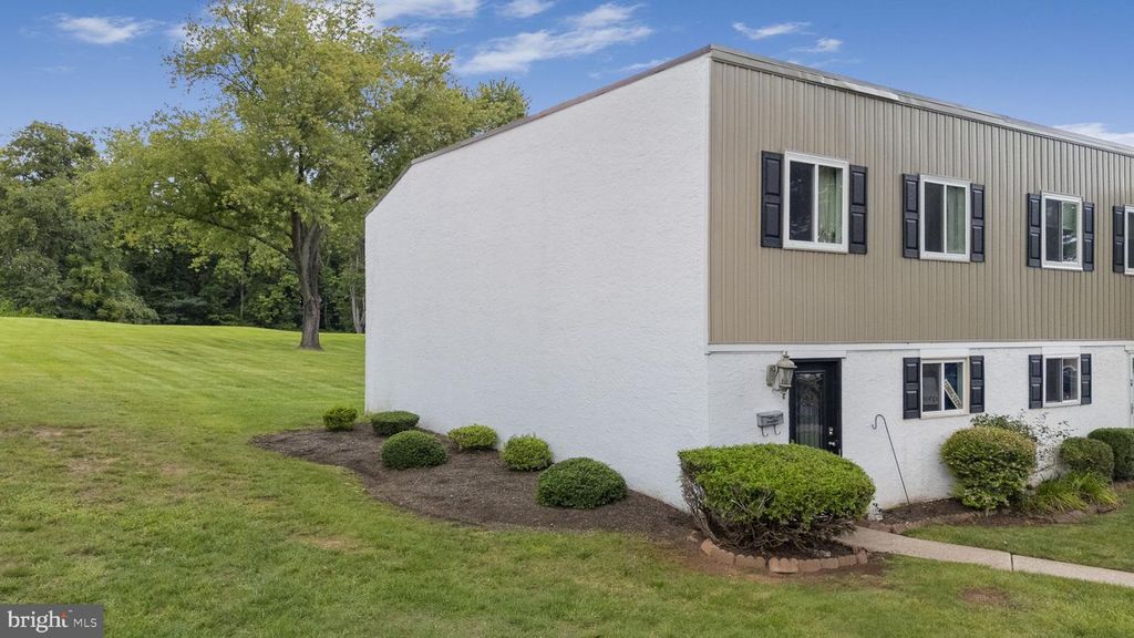 34 FORDS EDGE, ROYERSFORD, PA 19468 — photo 3