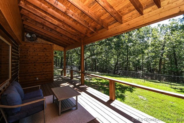 420 Deer Lake Drive, Kansas, OK 74347