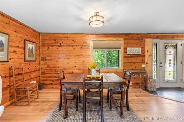 420 Deer Lake Drive, Kansas, OK 74347