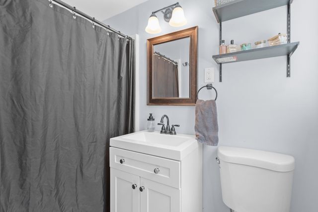 567 N Stark Highway, Weare, NH 03281