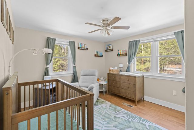 567 N Stark Highway, Weare, NH 03281