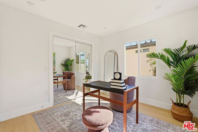 3667 Cimarron Street, Los Angeles, CA 90018