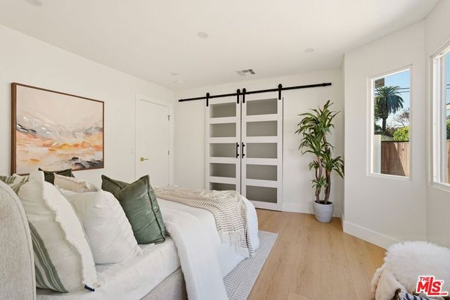 3667 Cimarron Street, Los Angeles, CA 90018