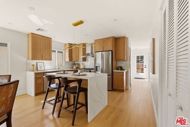 3667 Cimarron Street, Los Angeles, CA 90018