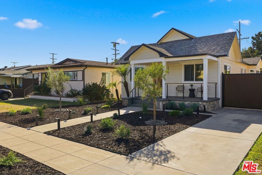 3667 Cimarron Street, Los Angeles, CA 90018 — photo 2