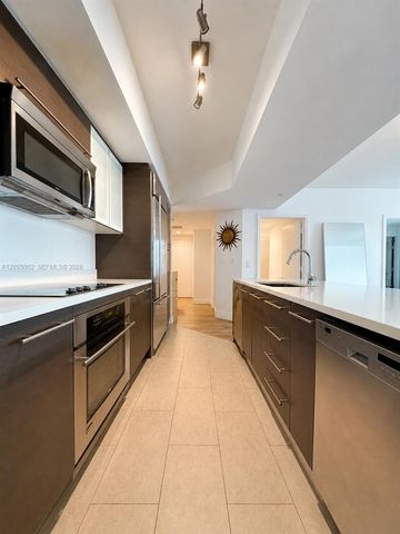 500 Brickell Avenue 1805, Miami, FL 33131