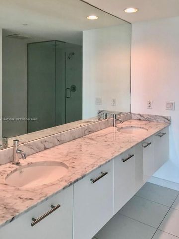 500 Brickell Avenue 1805, Miami, FL 33131