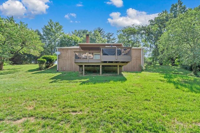 180 Daleview DR, Daleville, VA 24083