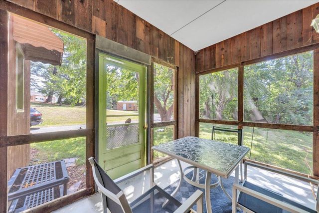 180 Daleview DR, Daleville, VA 24083