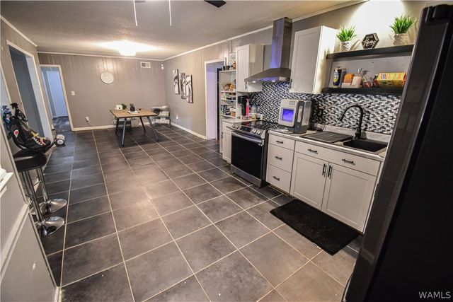 2700 Woodland Rd, Tuscaloosa, AL 35404