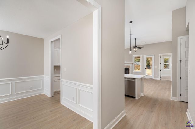 103 Hunt's Landing Drive, Kathleen, GA 31047