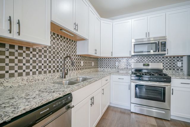 212 Martin Avenue 212, Oregon, IL 61061