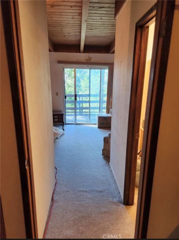 24066 Lakeview Drive, Crestline, CA 92325