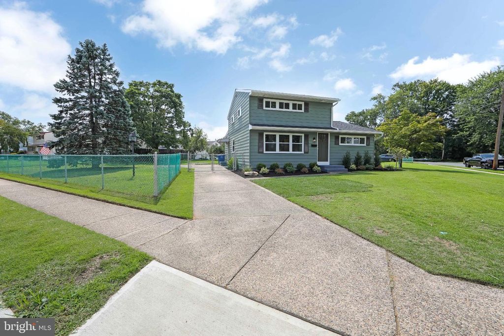 340 COLLINS LN, MAPLE SHADE, NJ 08052 — photo 4