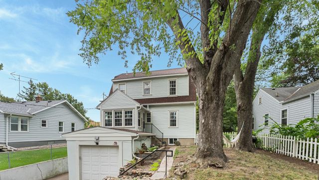 1207 Kilian Boulevard SE, Saint Cloud, MN 56304