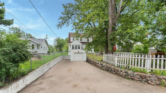 1207 Kilian Boulevard SE, Saint Cloud, MN 56304