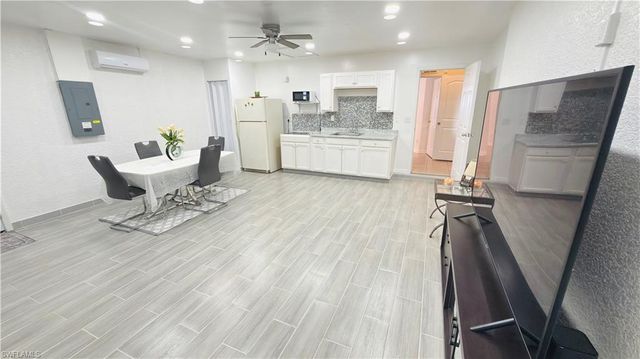 2616 27th ST W, Lehigh Acres, FL 33971