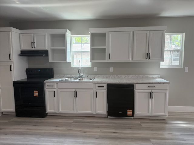 1200 Walker Drive, Hurst, TX 76053