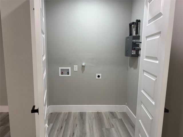 1200 Walker Drive, Hurst, TX 76053