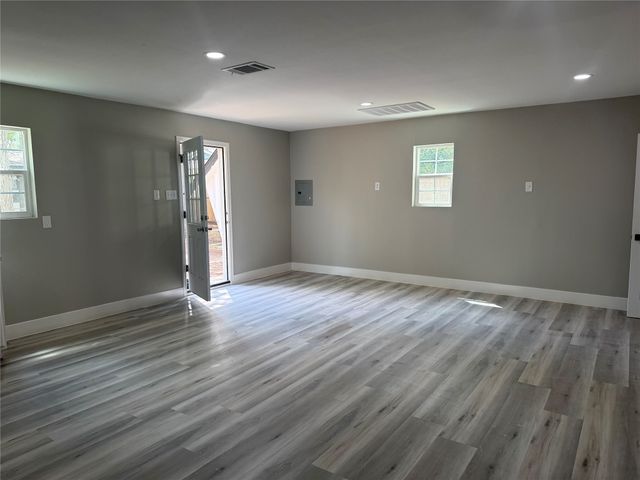 1200 Walker Drive, Hurst, TX 76053