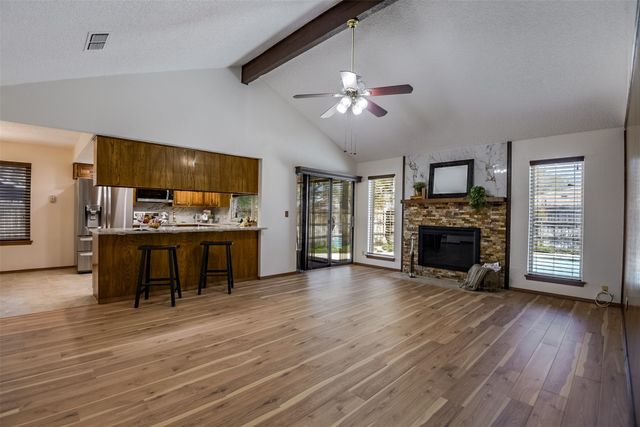 701 Del Mar Lane, Arlington, TX 76012