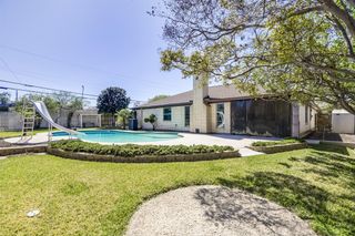 701 Del Mar Lane, Arlington, TX 76012