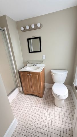 178 Farrington St, Quincy, MA 02170