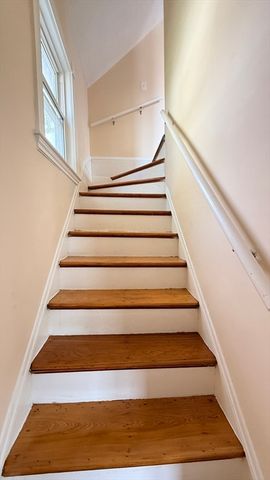 178 Farrington St, Quincy, MA 02170