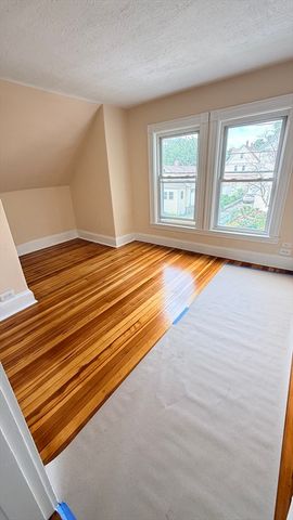 178 Farrington St, Quincy, MA 02170