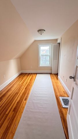 178 Farrington St, Quincy, MA 02170