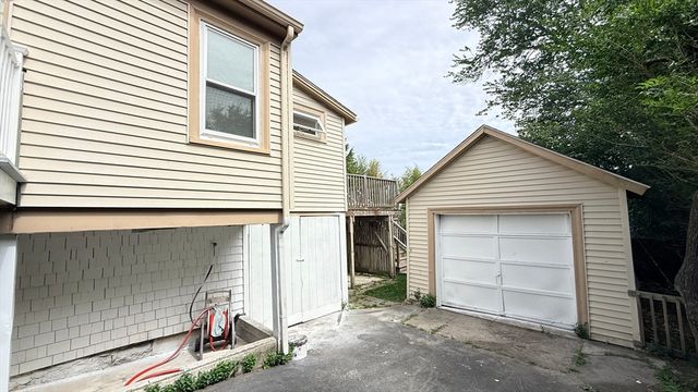 178 Farrington St, Quincy, MA 02170