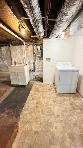 178 Farrington St, Quincy, MA 02170