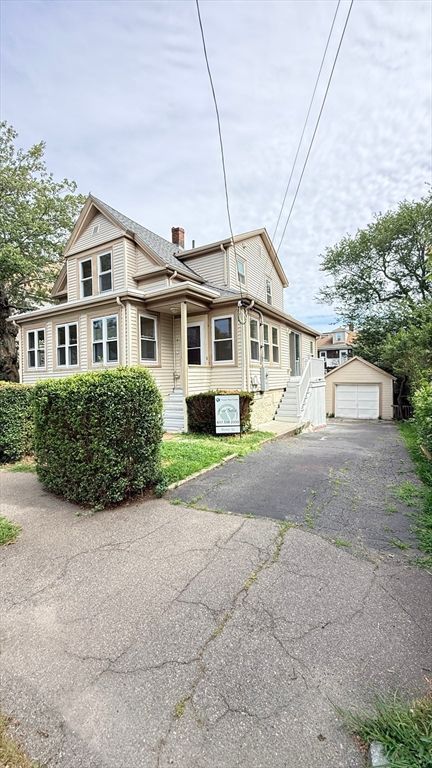 178 Farrington St, Quincy, MA 02170