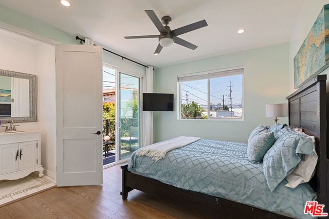 1433 Livonia Avenue, Los Angeles, CA 90035