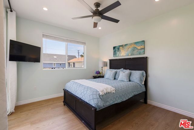1433 Livonia Avenue, Los Angeles, CA 90035
