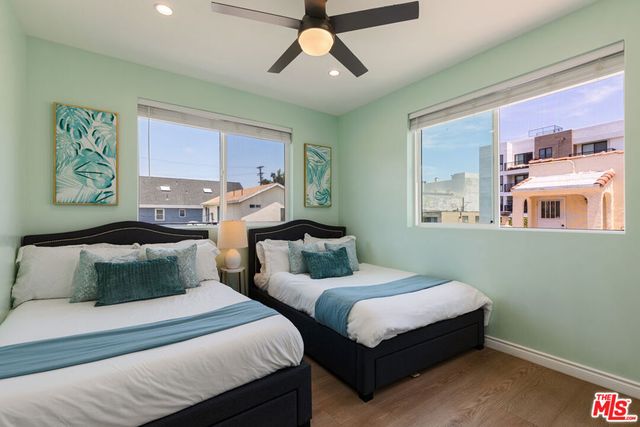 1433 Livonia Avenue, Los Angeles, CA 90035