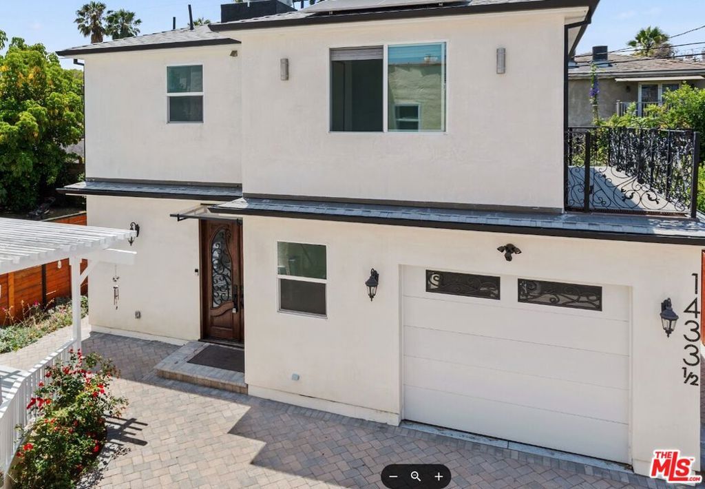 1433 Livonia Avenue, Los Angeles, CA 90035