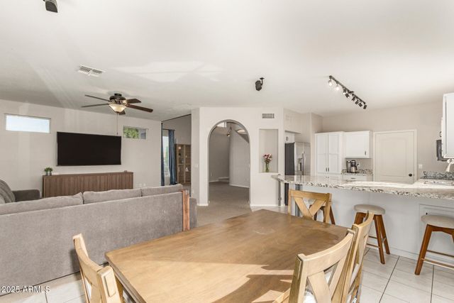 19806 N 15TH Place, Phoenix, AZ 85024