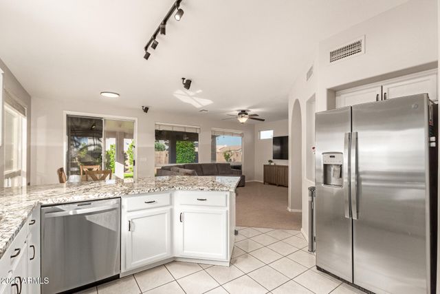 19806 N 15TH Place, Phoenix, AZ 85024