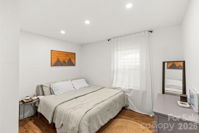 3900 Dunwoody Drive, Charlotte, NC 28215