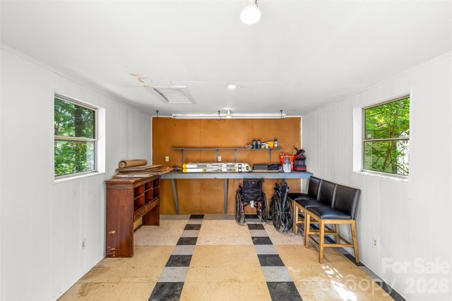 3900 Dunwoody Drive, Charlotte, NC 28215