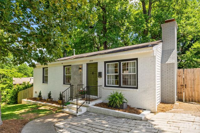 3900 Dunwoody Drive, Charlotte, NC 28215