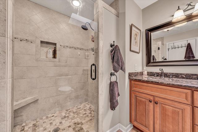 400 W Beaver Dam CT, Goodview, VA 24095