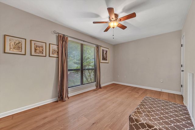 400 W Beaver Dam CT, Goodview, VA 24095