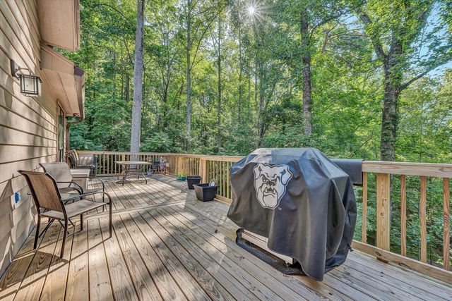 400 W Beaver Dam CT, Goodview, VA 24095