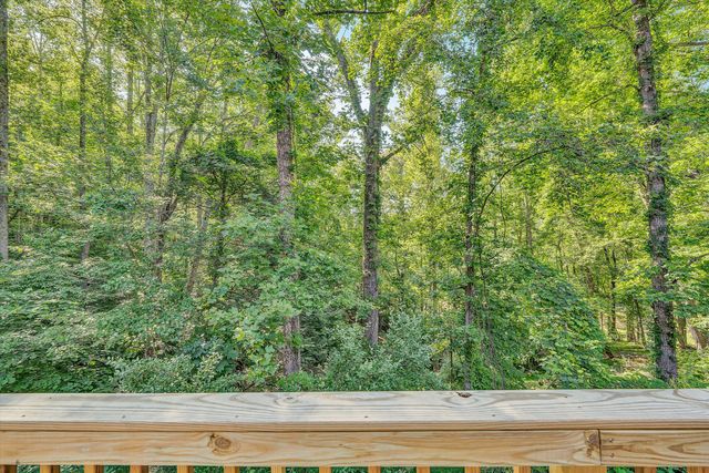 400 W Beaver Dam CT, Goodview, VA 24095